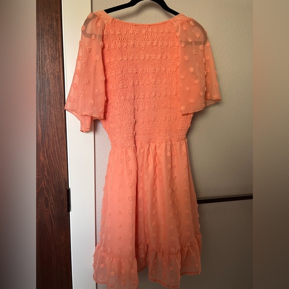 Women’s Dress - Picture 2 of 3